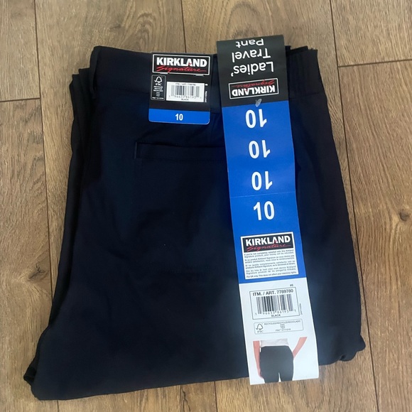 Kirkland Signature Women's Travel Ankle Pant - Picture 11 of 12